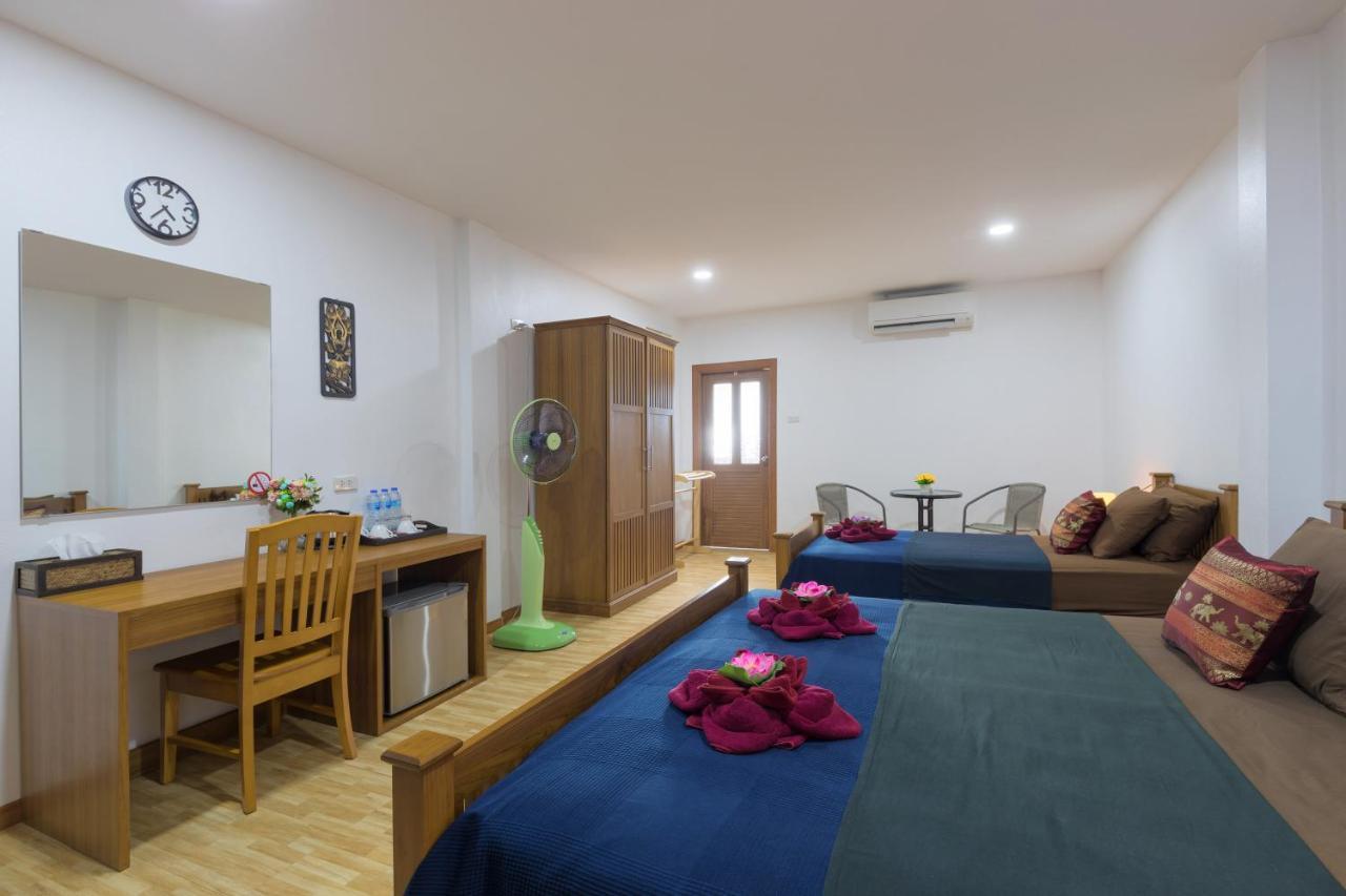Family Song Koh Lipe Hotel Bagian luar foto
