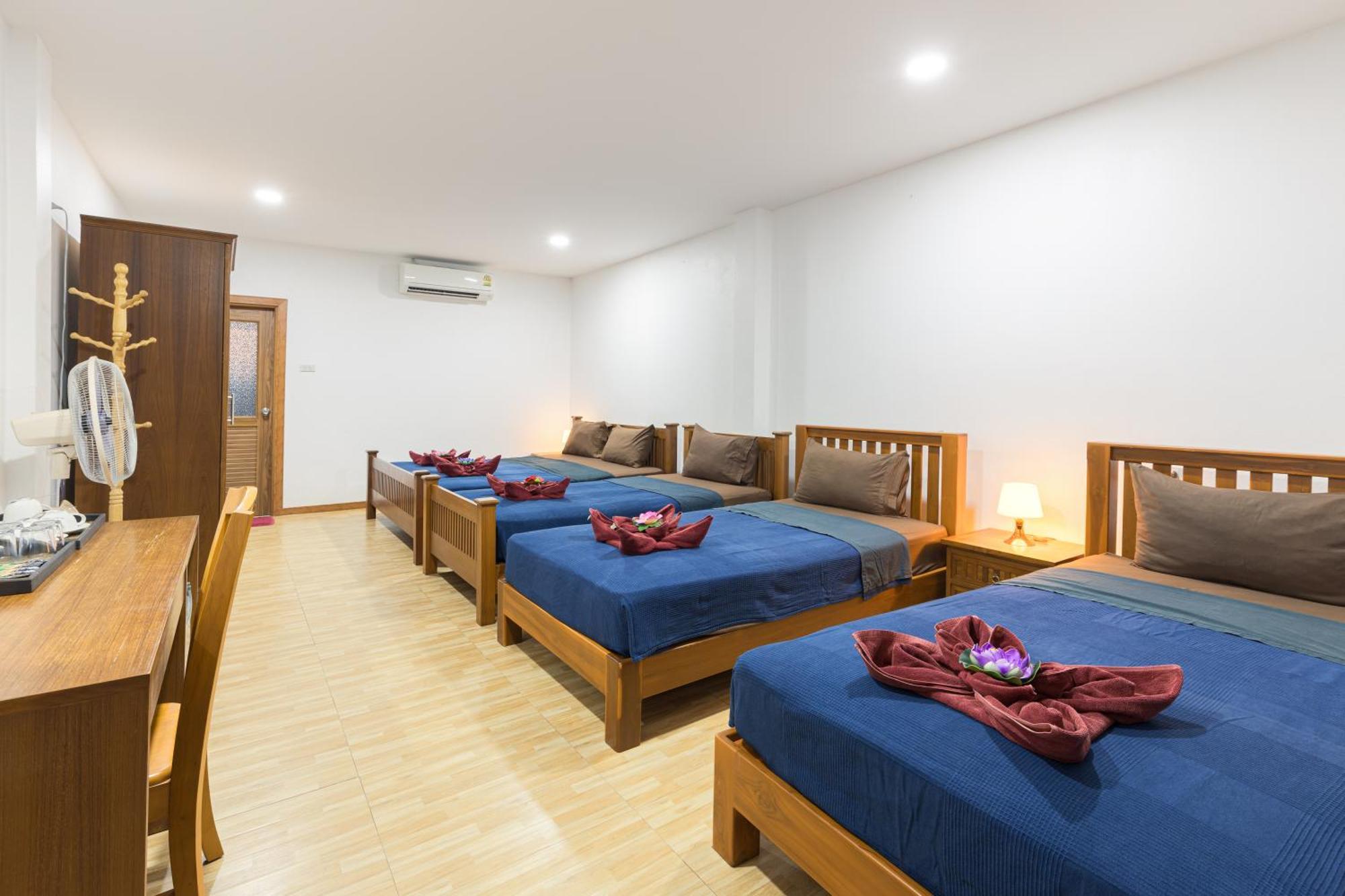 Family Song Koh Lipe Hotel Bagian luar foto